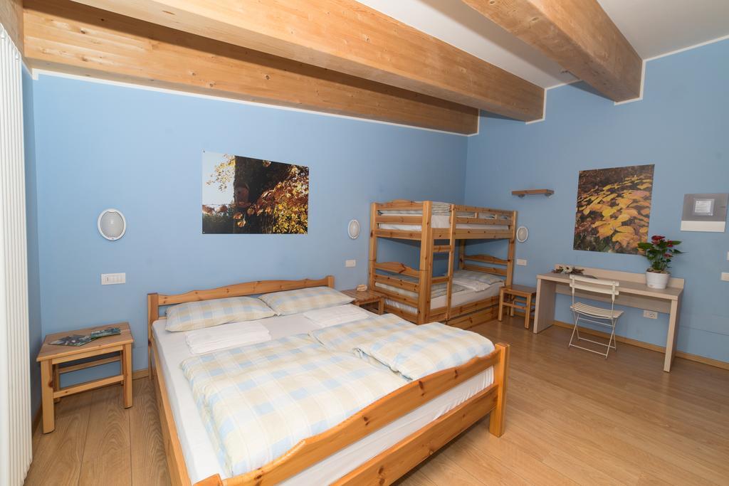 Hostel L'Ost - Ostello Di Grumes Εξωτερικό φωτογραφία
