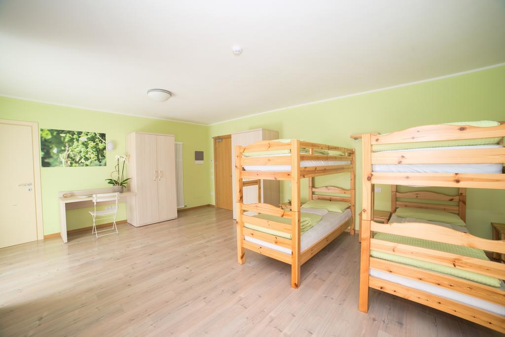 Hostel L'Ost - Ostello Di Grumes Εξωτερικό φωτογραφία