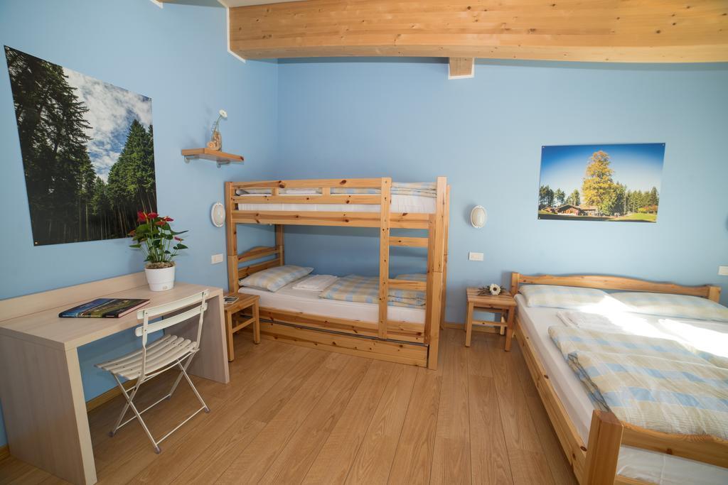 Hostel L'Ost - Ostello Di Grumes Εξωτερικό φωτογραφία